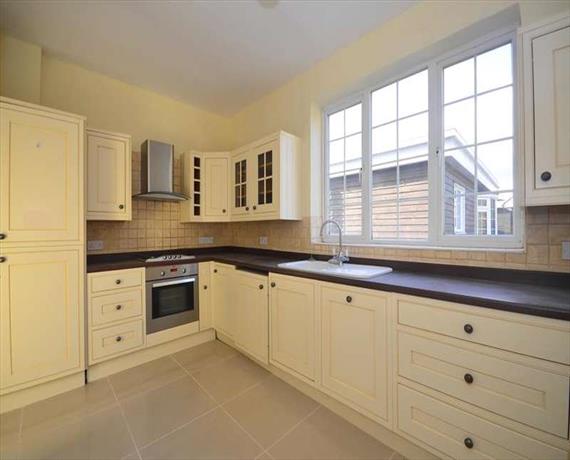 3 Bedroom Town House